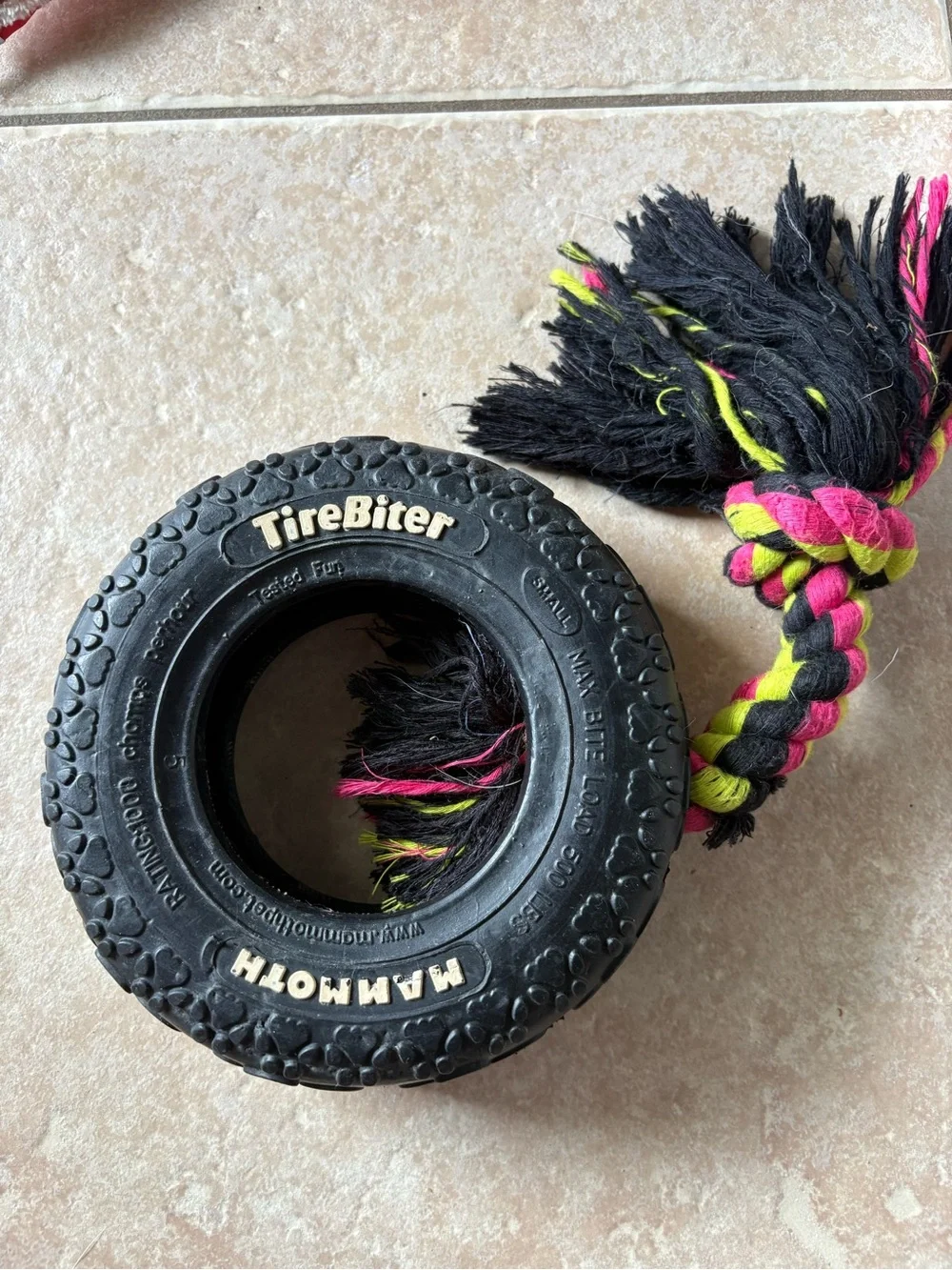 Bundle! dog treat launcher, tire with rope and gorilla kong toy